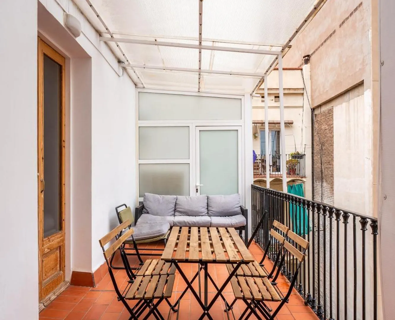 Huge And Modern 4 Bedroom Apartment Next To Paseo De Gracia Barcelona Spain