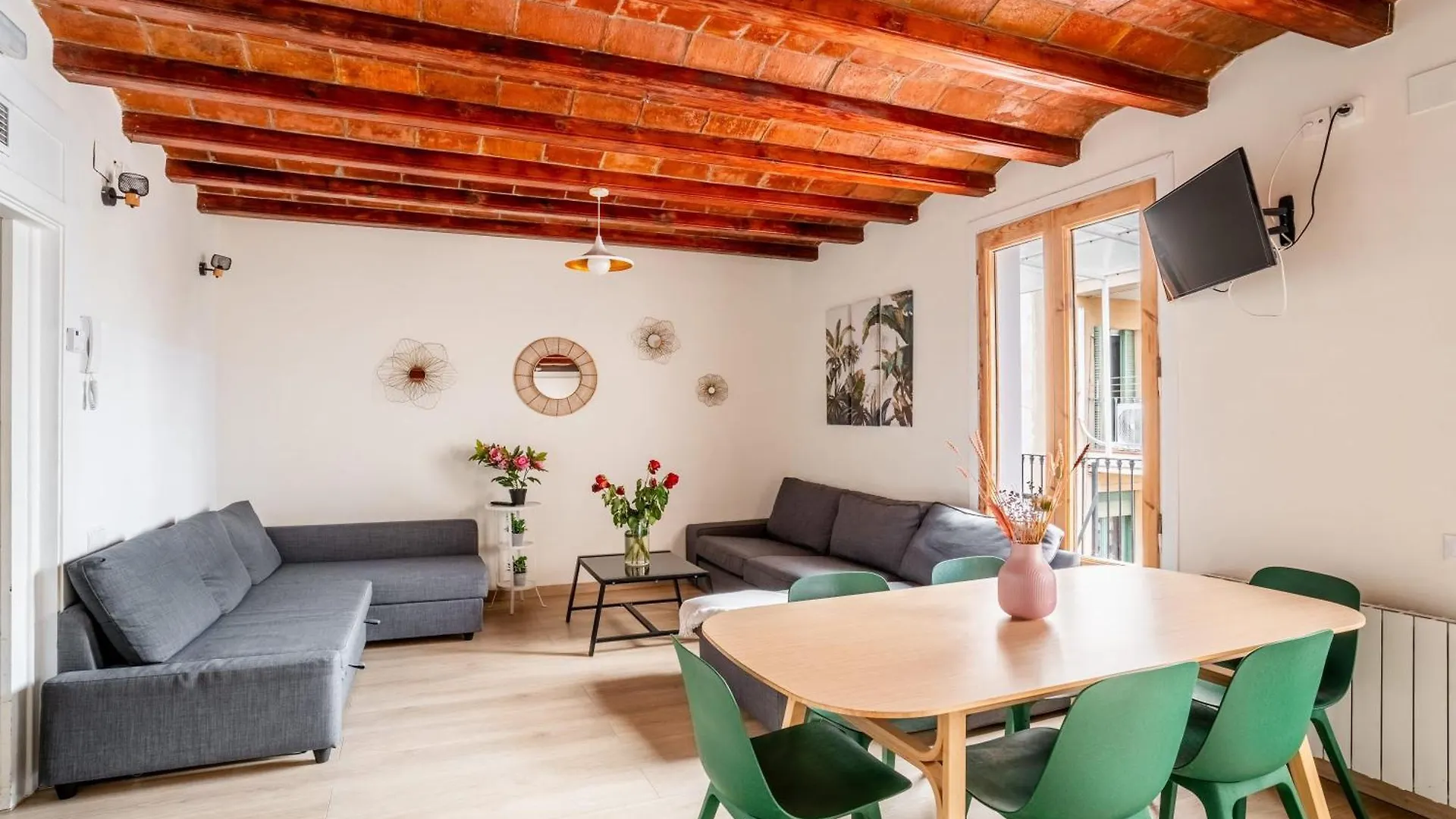 Huge And Modern 4 Bedroom Apartment Next To Paseo De Gracia Barcelona 0*,  Spain